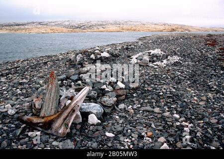 KANADA, NW-GEBIETE, HUDSON BAY, MARBLE ISLAND,/DEADMAN ISLAND, OLD WHALER GRAVES Stockfoto