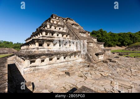 Pyramide der Nischen, El Tajin, wichtigste archäologische Stätte im Nordosten Mesoamerikas, Maya-Ruinen, Veracruz, Mexiko, Mittelamerika Stockfoto