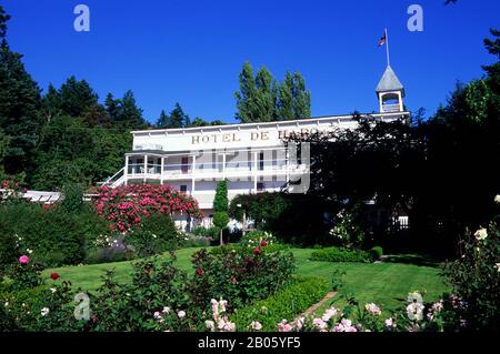 USA, WASHINGTON, SAN JUAN ISLAND, ROCHE HARBOUR RESORT, HOTEL DE HARO, GARTEN Stockfoto