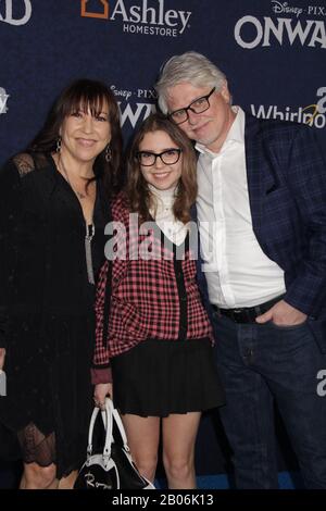 Los Angeles, USA. Februar 2020. Dave Foley 18.02.2020 Die Weltpremiere von "Onward" fand im El Capitan Theatre in Los Angeles statt, CA Photo von Izumi Hasegawa/HollywoodNewsWire.net Credit: Hollywood News Wire Inc./Alamy Live News Stockfoto