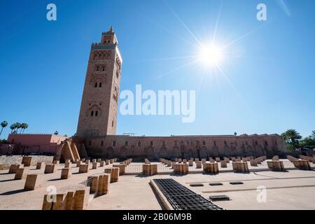 Koutoubia Moschee aus dem 12. Jahrhundert in der Altstadt von Marrakesch, Marokko Stockfoto