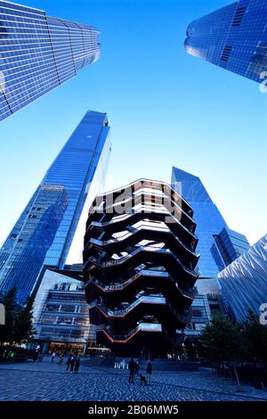 Das Schiff, begehbare Kunstwerke in den Hudson Yards des britischen Designers Thomas Heatherwick, Manhattan, New York City, New York State, USA Stockfoto