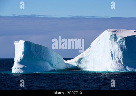 Icebvergs der Nordspitze des antarktischen Peninsular bei Gourdin Island. Stockfoto