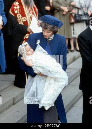 Königin Anne-Marie und bei der Taufe von Prinzessin Theodora, London England Juni 1983 Stockfoto