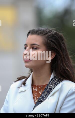 Polen, KRAKOW - 29. April 2019: Julia Wieniawa polnische Schauspielerin, Sängerin, Fernsehmoderatorin, Medienpersönlichkeit. Interview während der OFF CAMERA 2019 Stockfoto