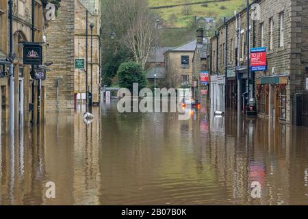 09/02/2020 Hebden Bridge - West Yorkshire - Hochwasser in der Stadt Stockfoto