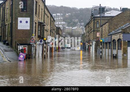 09/02/2020 Hebden Bridge - West Yorkshire - Hochwasser in der Stadt Stockfoto