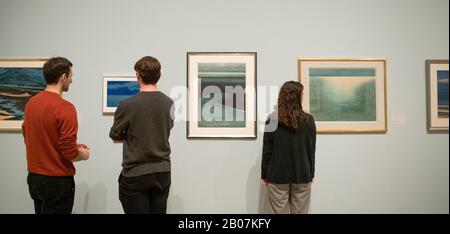 Die Royal Academy of Arts, London, Großbritannien. Februar 2020. Die erste große Ausstellung des belgischen Künstlers Léon Spilliaert (zwischen 1881 und 1946) in Großbritannien mit rund 80 Werken aus Sammlungen in Belgien, Frankreich, Großbritannien und den USA, die vom 23. Februar bis zum 25. Mai 2020 laufen. Bild: Saisonbilder. Kredit: Malcolm Park/Alamy Live News. Stockfoto