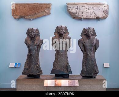 London, Großbritannien. Etwa Dezember 2019. Ägyptische Statuen im britischen Museum. Ägypten Statuen. Stockfoto