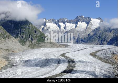 Grosser Aletschgletscher, das Herz des UNESCO Weltnaturerbes Jungfrau-Aletsch-Bietschhorn, Goms, Wallis, Schweiz, Europa Stockfoto