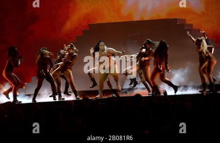 Foto Muss Gutgeschrieben werden ©Alpha Press 078237 18/02/2020 Lizzo AKA Melissa Jefferson bei Den Brit Awards 2020 auf der O2 in London. Stockfoto