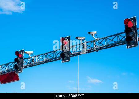 Rote Ampel und Sicherheit Kamera Stockfotografie - Alamy