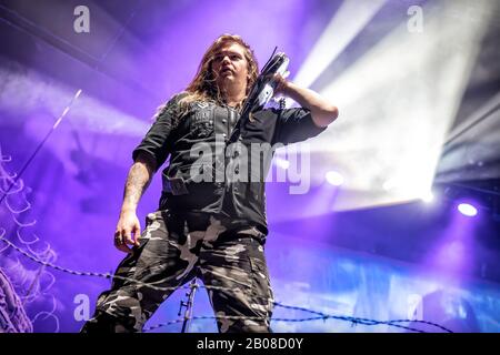 Oslo, Norwegen. Februar 2020. Die schwedische Heavy-Metal-Band Sabaton führt ein Live-Konzert im Spektrum in Oslo auf. Hier ist Gitarrist Tommy Johansson live auf der Bühne zu sehen. (Foto (Foto: Gonzales Foto - Terje Dokken). Stockfoto