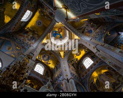 Inneneinrichtung der Kirche auf dem Blut, Familienheiligtum Romanow, Jekaterinburg, Sibirien, Russland Stockfoto