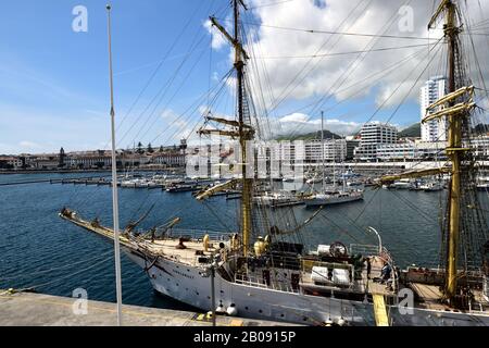 Ponta Delgada, Azoren - 23. April 2019: Die Yacht Sorlandet im Hafen von Delgada Stockfoto