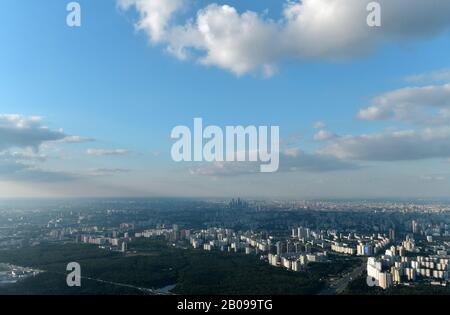 Blick auf Moskau aus großer Höhe. Russland Stockfoto