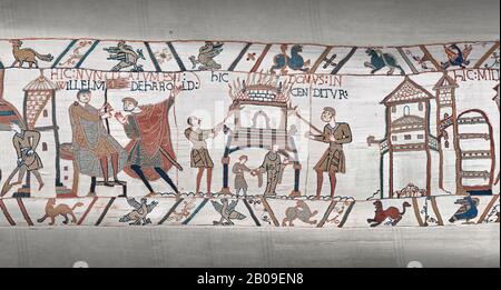 Bayeux Tapestry Szene 46: Herzog William id erzählte von Harolds Ankunft der Armee und ein Haus wird verbrannt, um den Weg zu räumen. Stockfoto