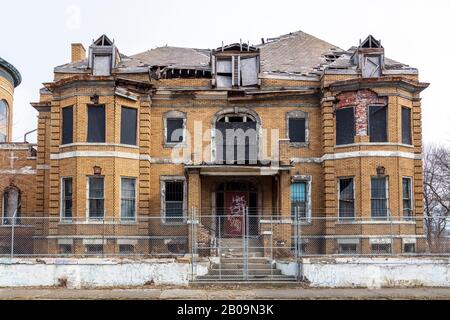 Verlassene Martyrer Römisch-Katholische Kirche, East Side von Detroit, Michigan, USA, von James D Coppinger/Dembinsky Photo Assoc Stockfoto