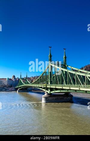 Freiheitsbrücke (Szabadság Híd) in Budapest, Ungarn Stockfoto