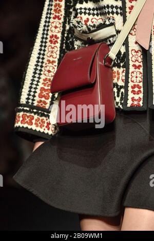 Mailand, Italien. Feb. 2020. Milan, Milan Fashion Week, Frauen Herbst Winter 2020. Mailand, Damenmode, Herbst Winter 2020. Maryling Catwalk Bild: Models Credit: Independent Photo Agency/Alamy Live News Stockfoto