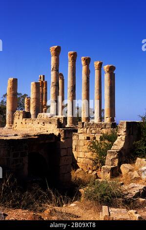 LIBYEN, IN DER NÄHE VON BENGASI, PTOLEMAIS (TOLMEITA), KOLONIERTE PALAST Stockfoto