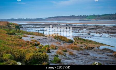 Purton Hulks oder Purton Ships Graveyard ist eine Reihe von verlassenen Booten und Schiffen, die absichtlich neben dem River Severn bei Purton in Gloucester gebeugt wurden Stockfoto