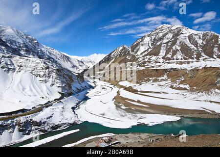 Der Treffpunkt der Flüsse Indus und Zanskar. Ladakh, Himalaya. Indien Stockfoto