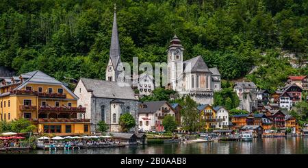 Die Altstadt von Hallstatt am namensgebenden See, einer der Welterbestätten der UNESCO in Österreich Stockfoto