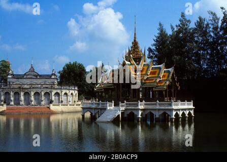 THAILAND, BANG PA-IN, AISAWAN TIPPAYA ASNA, THAILÄNDISCHER PAVILLON, SOMMERPALAST BACKGRND Stockfoto