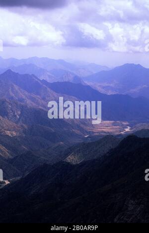 SAUDI-ARABIEN, IN DER NÄHE VON ABHA, HABALA, ASIR-GEBIRGE Stockfoto