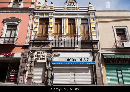 Schöne Gebäude im Historischen Zentrum von Puebla, Puebla, Mexiko, Mittelamerika Stockfoto