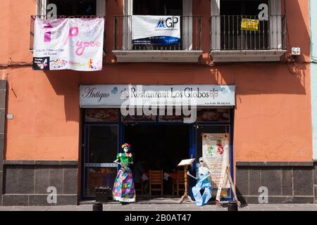 Schöne Gebäude im Historischen Zentrum von Puebla, Puebla, Mexiko, Mittelamerika Stockfoto