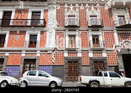 Schöne Gebäude im Historischen Zentrum von Puebla, Puebla, Mexiko, Mittelamerika Stockfoto