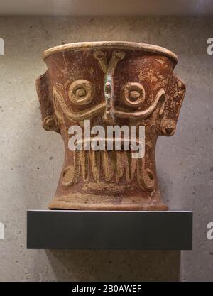 Maya ncense Burner mit Effigie einer Gottheit. Maya World Museum, Merida, Yucatan, Mexiko. Stockfoto