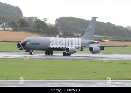 57-1461, eine Boeing KC-135R Stratotanker, die von der United States Air Force betrieben wird, auf dem Prestwick International Airport in Ayrshire Stockfoto