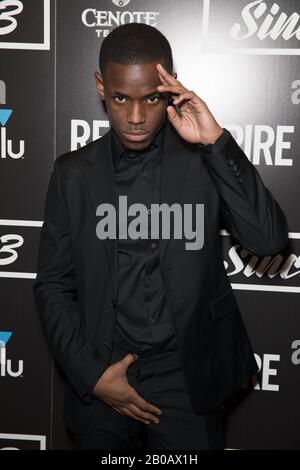 London, Großbritannien. Feb. 2020. Micheal Ward im SEIT '93 x REBELLENREICH nach der Party im Cafe de Paris. Credit: Sopa Images Limited/Alamy Live News Stockfoto