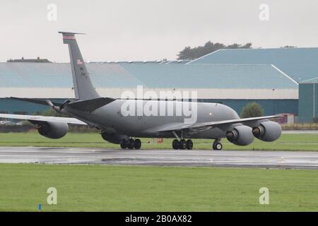 57-1461, eine Boeing KC-135R Stratotanker, die von der United States Air Force betrieben wird, auf dem Prestwick International Airport in Ayrshire Stockfoto