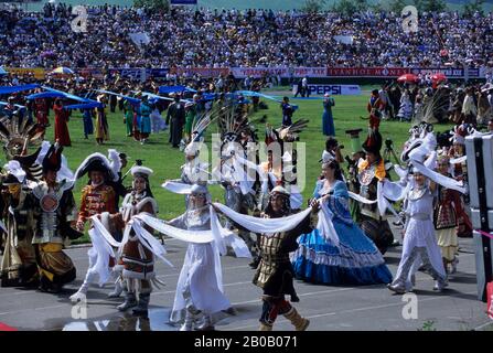 MONGOLIA, ULAANBAATAR, NAADAM-FESTIVAL, ERÖFFNUNGSFEIERLICHKEITEN Stockfoto