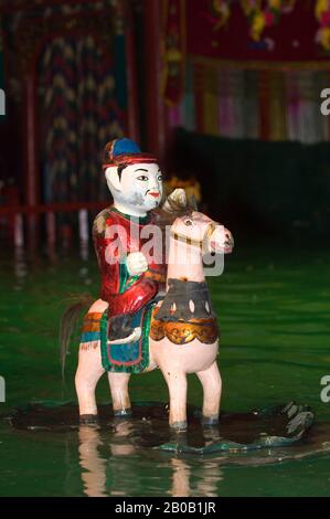 NORDVIETNAMESEN, HANOI, THANG LONG WATER PUPPENTHEATER, WASSERPUPPE Stockfoto
