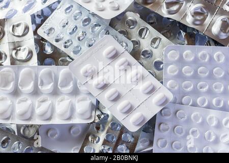 Tabletten im Blister Verpackung, Deutschland Stockfoto