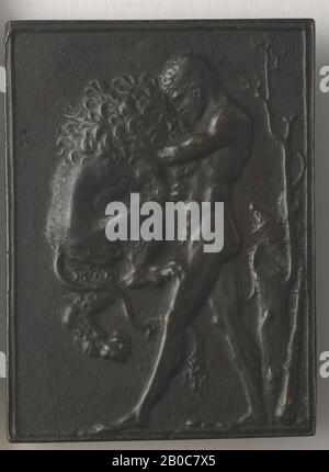 Moderno, Herkules und der Nemeische Löwe, n.d., Bronze, 2 15/16 Zoll X 2 3/16 Zoll (7,5 cm x 5,6 cm) Stockfoto