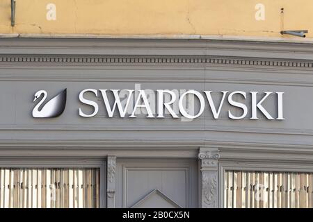 Prag - Tschechien, 13. August 2018 : Schaufenster des Swarovski Juweliers in Prag Stockfoto