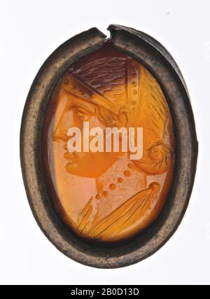 VZ: Büste der Frau mit Perlenkette um Hals und Profil nach links, diadem über Stirn, Band über Haarmitte und geschweiften Knoten im Nacken, Draperie, Schmuckstein, Intaglio, Carnelian, Farbe: Orange, Form: Oval, stehend, Verarbeitung: In Silber (?) Einstellung, Methode: 14 x 9 mm, D. 2 mm, WT. 1,9 gr., 18. Jahrhundert 1700-1800 Stockfoto