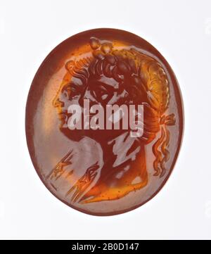 VZ: Büste von Mann und Frau und Profil links, Mann vorne, Frau im Hintergrund, Schmuckstein, Intaglio, Carnelian, Farbe: Orange, Form: Oval, stehen, Verarbeitung:, Methode: 15 x 12 mm, D. 3 mm, WT. 0,93 gr., 18. Jahrhundert 1700-1800 Stockfoto