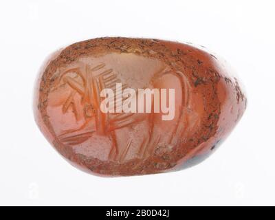 Löwe nach rechts gehen, Stempel, Carnelian, Farbe:, Form: Ellipsoid, Verarbeitung:, Herstellungsmethode: 16,6 x 19,6 x 12,6 mm Stockfoto