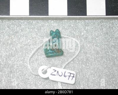 Katze, sitzend, Amulett, Tier, Faienz, 2,1 cm, Ägypten Stockfoto