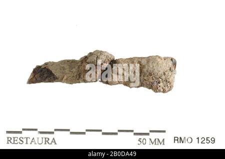 Streifenfragment, Streifenfragment, Eisen, 4,7 x 1,1 cm, x, Niederlande, Utrechter, Wijk bij Duurstede, Wijk bij Duurstede, Dorestad Stockfoto