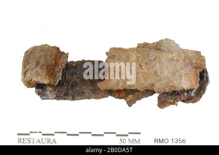 Streifenfragment, Streifenfragment, Eisen, 7,1 x 2,2 cm, x, Niederlande, Utrechter, Wijk bij Duurstede, Wijk bij Duurstede, Dorestad Stockfoto