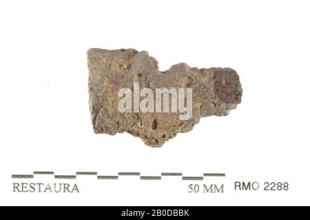 Streifenfragment, Streifenfragment, Eisen, 3,6 x 2,0 cm, x, Niederlande, Utrechter, Wijk bij Duurstede, Wijk bij Duurstede, Dorestad Stockfoto