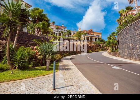 Marina Resort am konisch auf Ostküste der Insel Madeira, Portugal Stockfoto